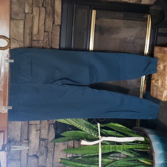 Aeropostale joggers. Size medium - Picture 2 of 4